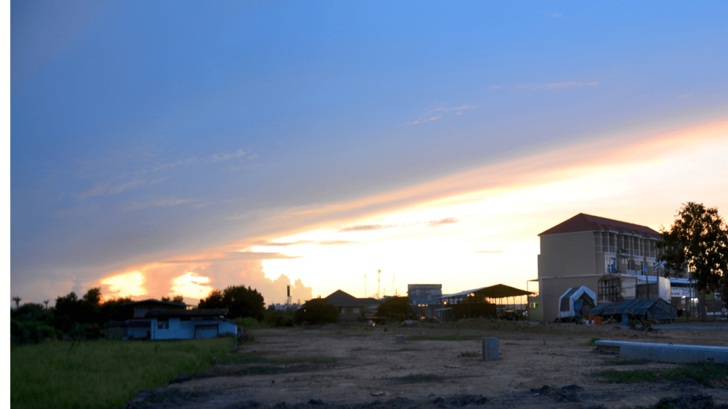 Emplacement maison terrain selon évolution des environnants